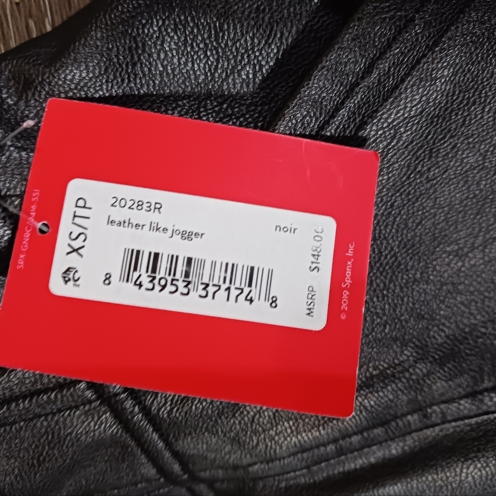 Spanx leather like jogger NWT - Picture 3 of 6